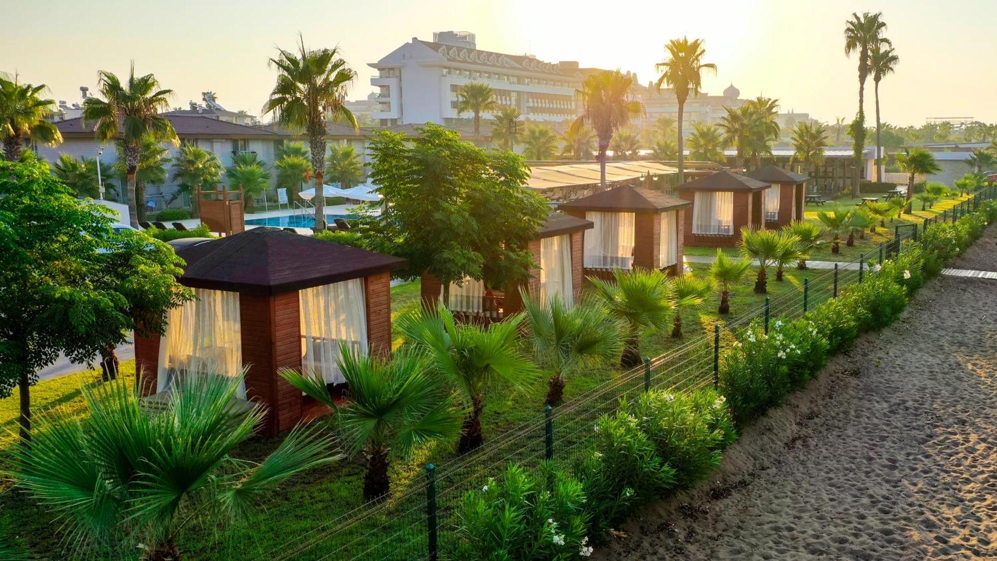 Crystal Boutique & - Adult Only Otel